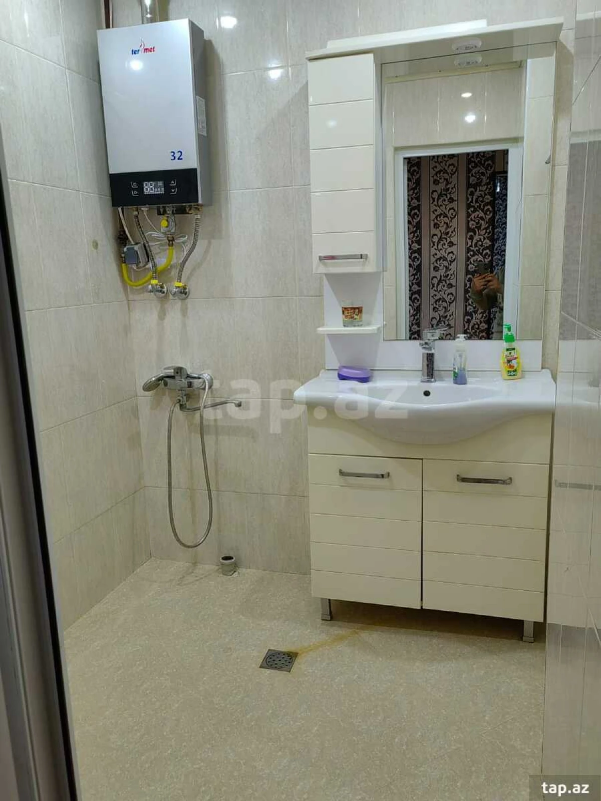 Satılır 4 otaqlı mənzil 95 m²