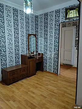 Satılır 4 otaqlı mənzil 95 m²