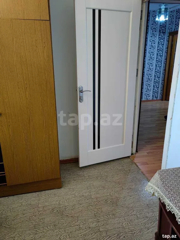 Satılır 4 otaqlı mənzil 95 m²