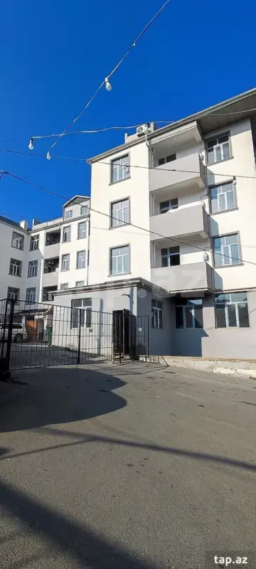 Satılır 3 otaqlı yeni tikili 67.5 m²