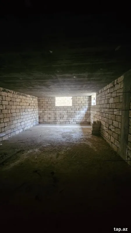 Satılır 6 otaqlı həyət evi