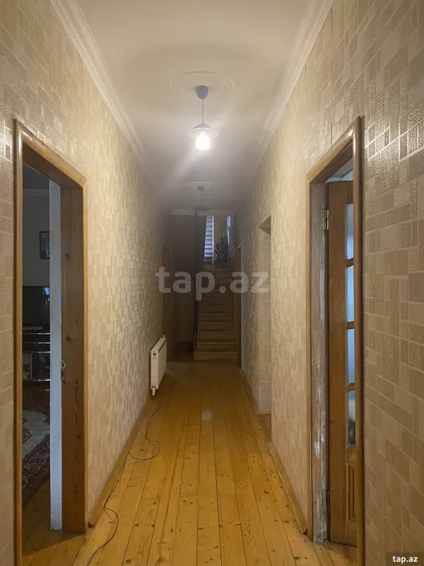 Satılır 6 otaqlı həyət evi