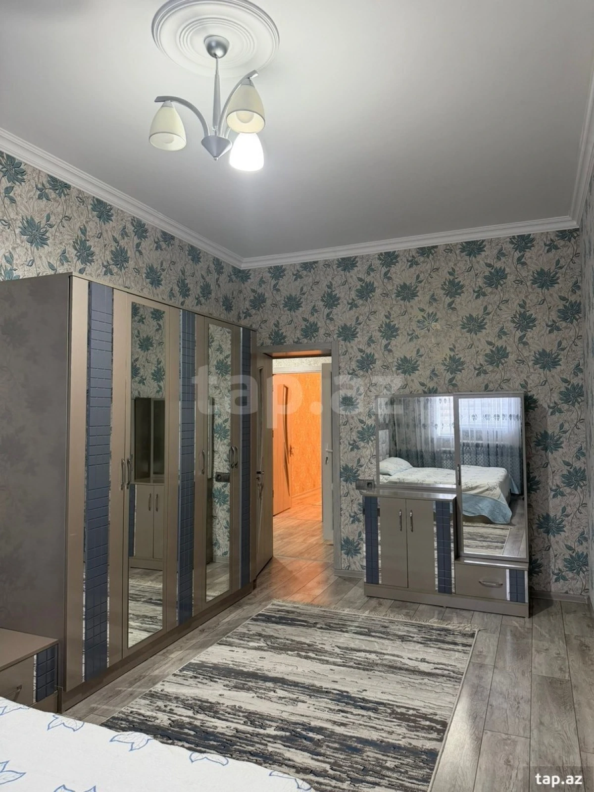 Satılır 2 otaqlı yeni tikili 70 m²