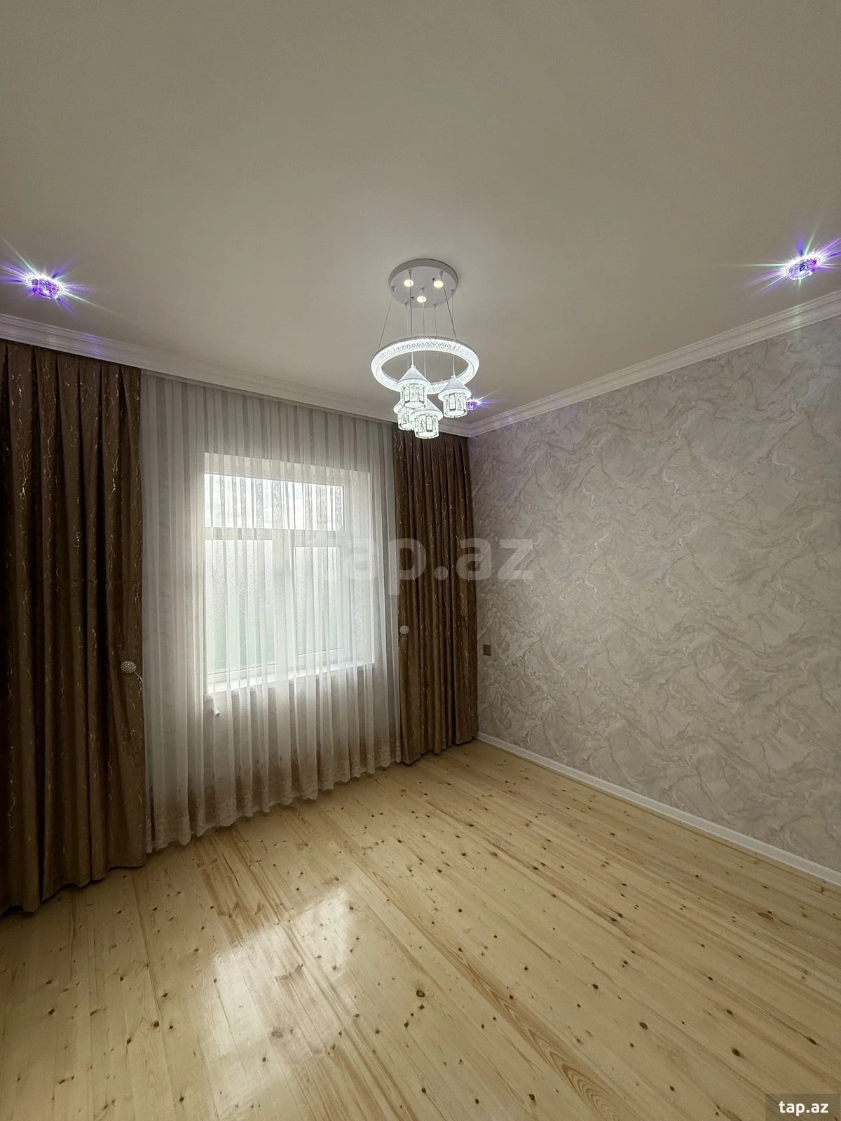 Satılır 3 otaqlı həyət evi