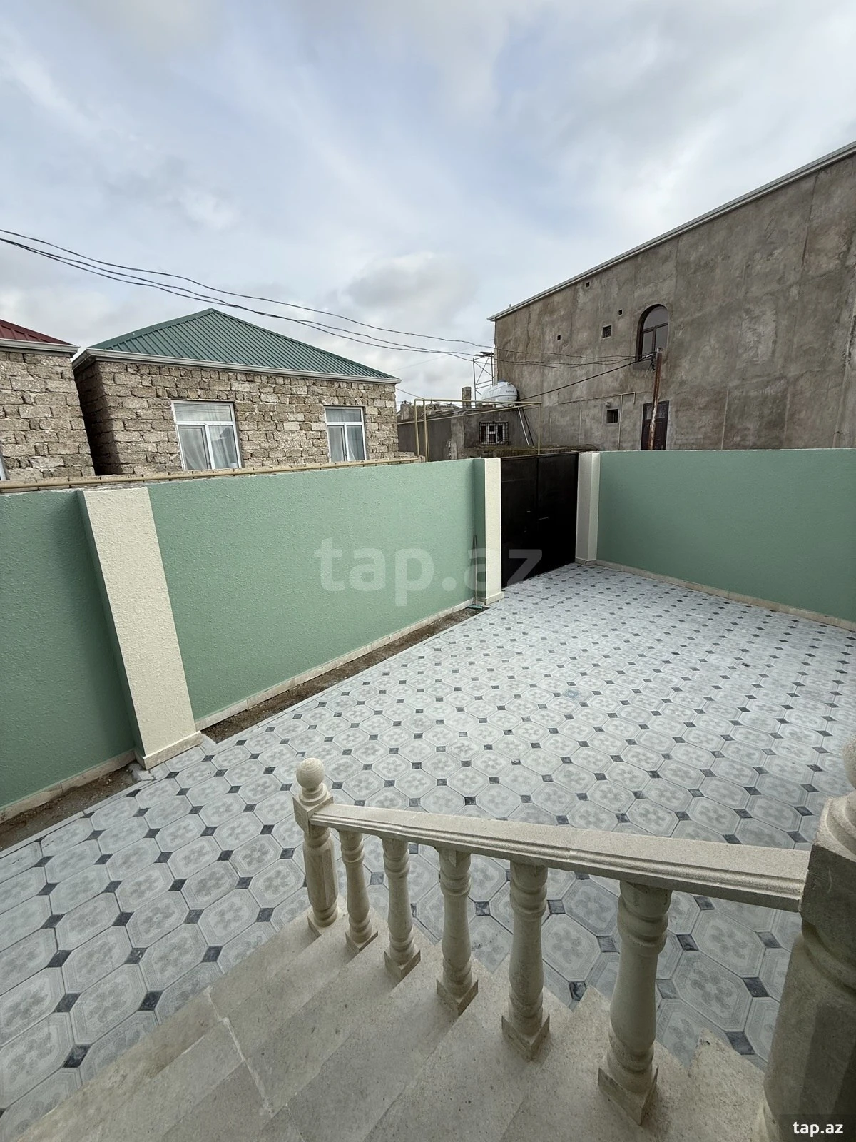 Satılır 3 otaqlı həyət evi