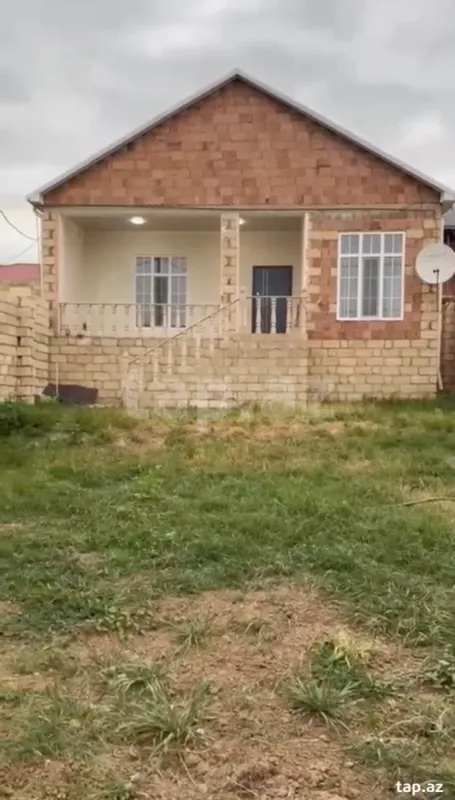 Satılır 3 otaqlı həyət evi