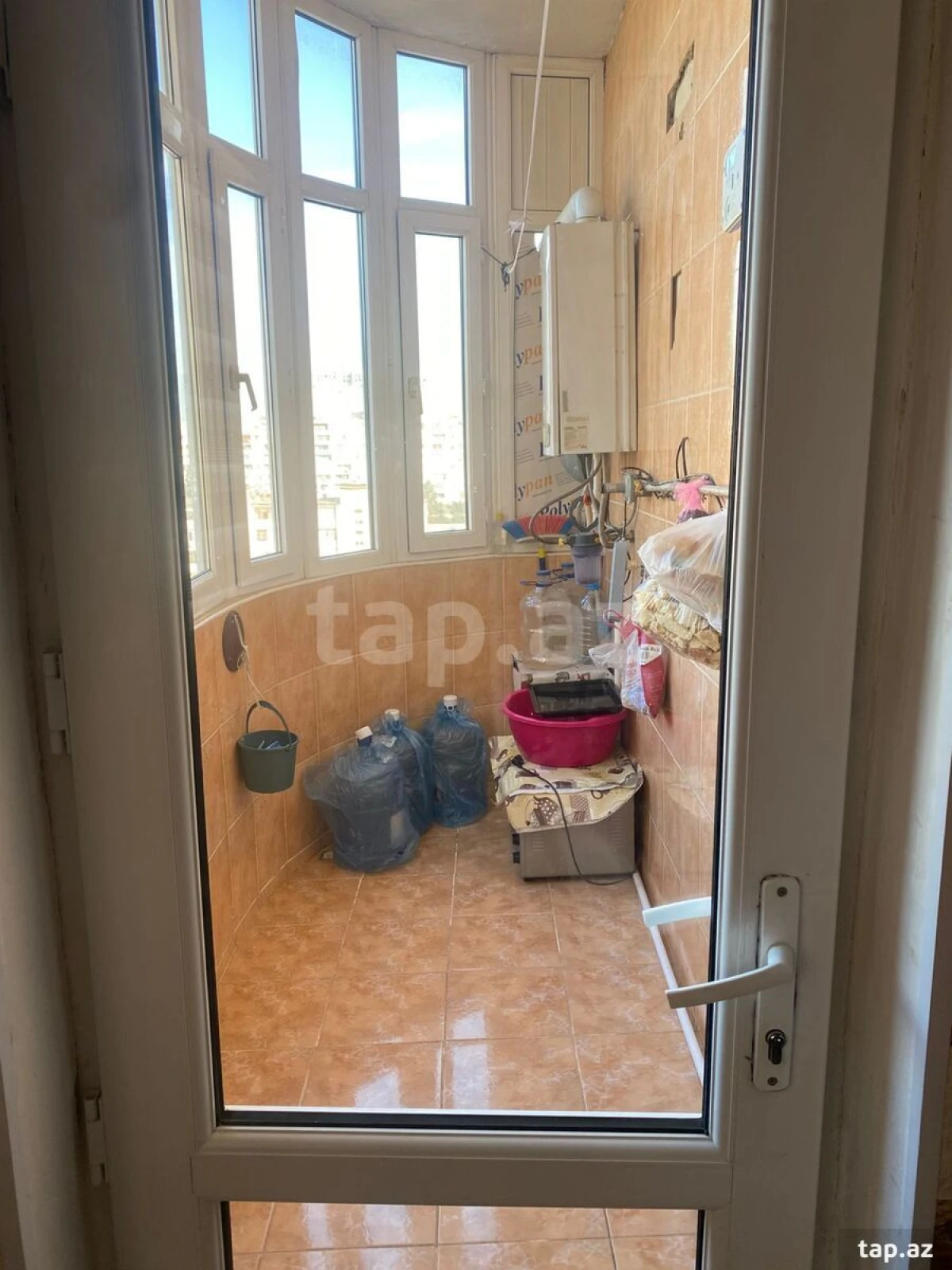 Satılır 3 otaqlı yeni tikili 105 m²