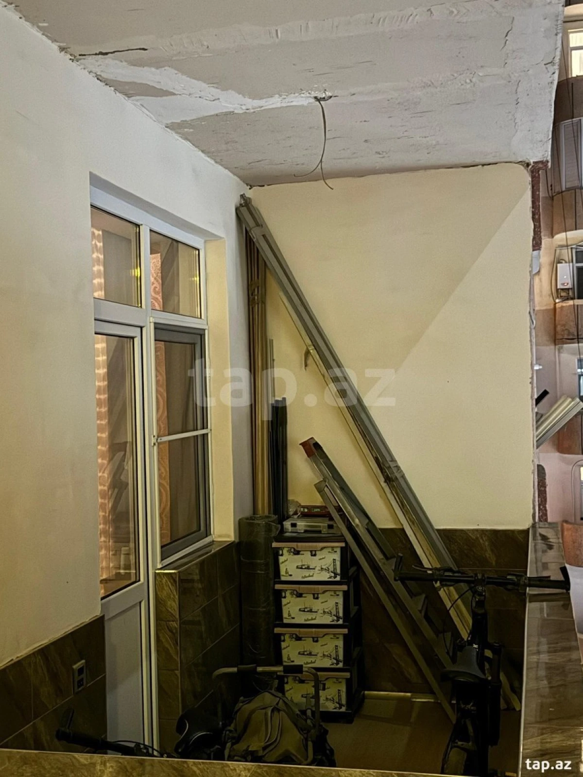 Satılır 3 otaqlı yeni tikili 120 m²