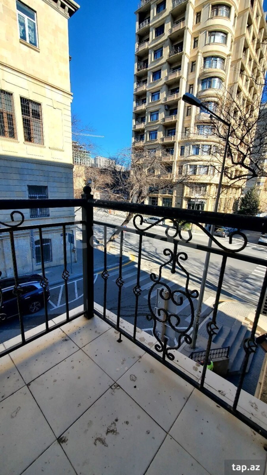 Satılır 3 otaqlı mənzil 105 m²