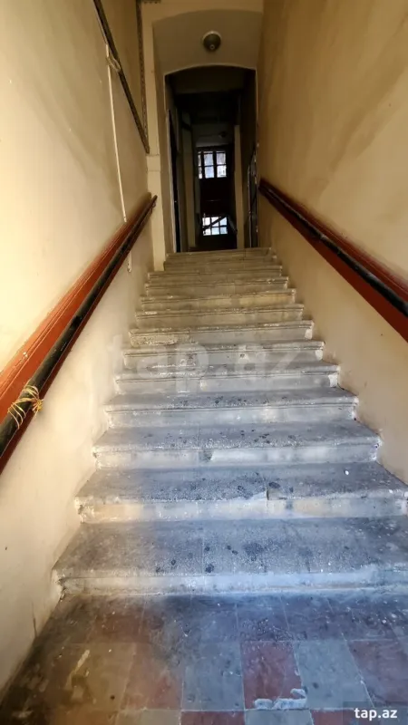 Satılır 3 otaqlı mənzil 105 m²