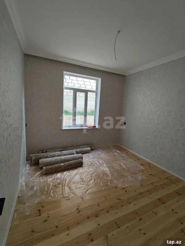 Satılır 4 otaqlı həyət evi