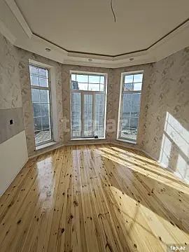 Satılır 4 otaqlı həyət evi