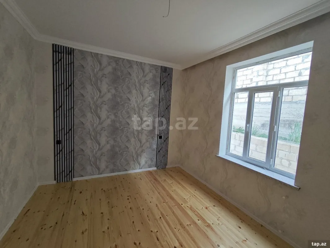 Satılır 4 otaqlı həyət evi