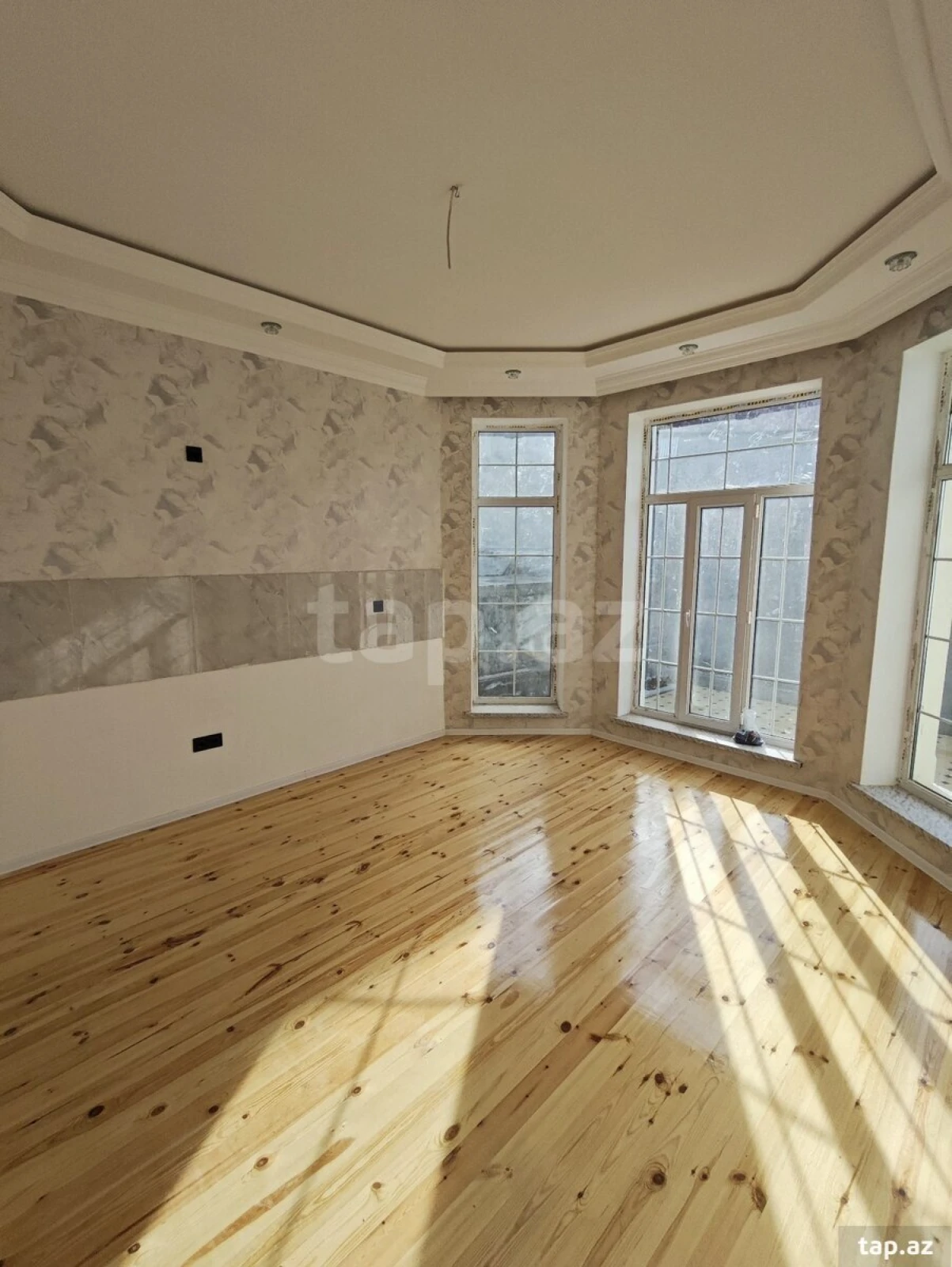 Satılır 4 otaqlı həyət evi