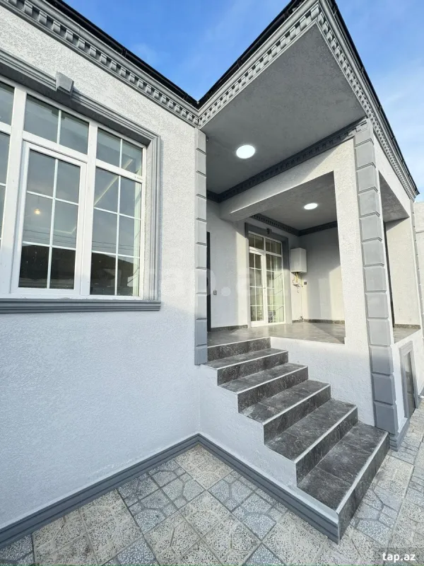 Satılır 4 otaqlı həyət evi