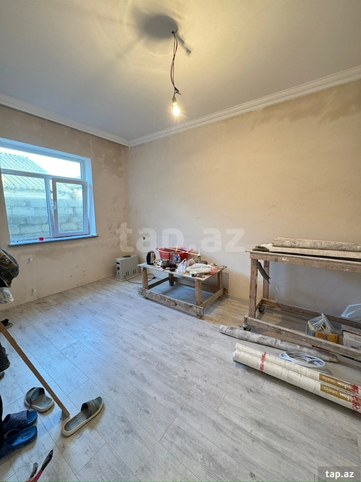 Satılır 4 otaqlı həyət evi