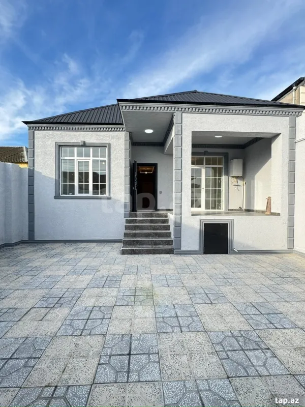 Satılır 4 otaqlı həyət evi