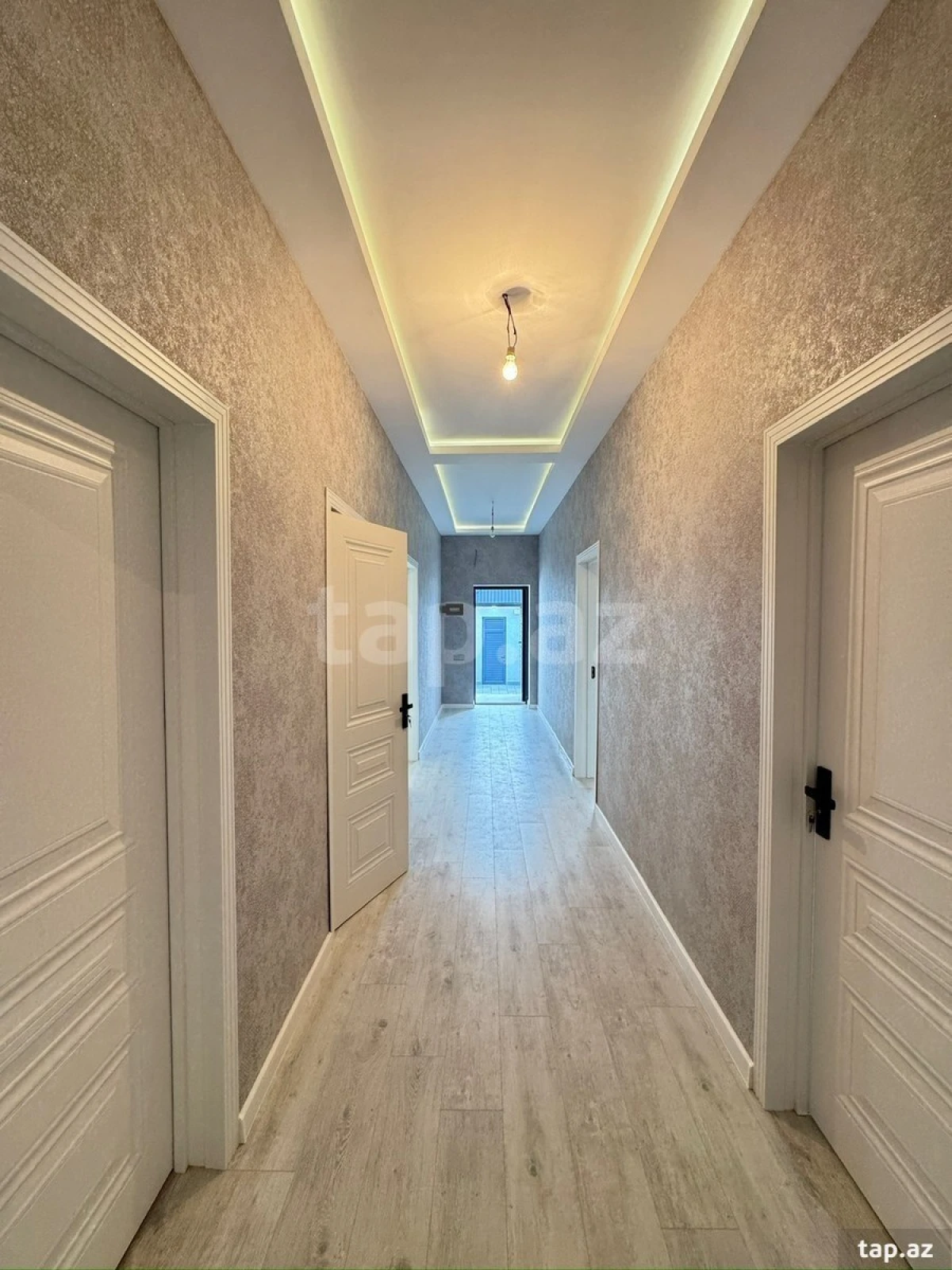 Satılır 4 otaqlı həyət evi