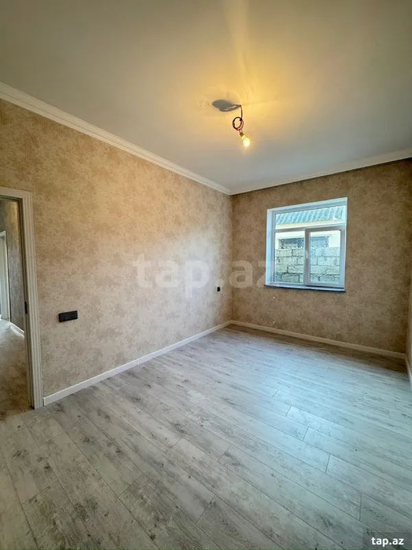 Satılır 4 otaqlı həyət evi