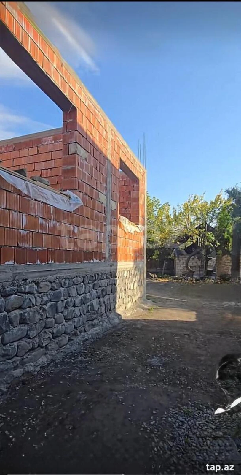 Satılır 4 otaqlı həyət evi