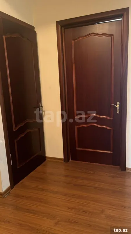 Kirayə verilir 3 otaqlı mənzil 150 m²