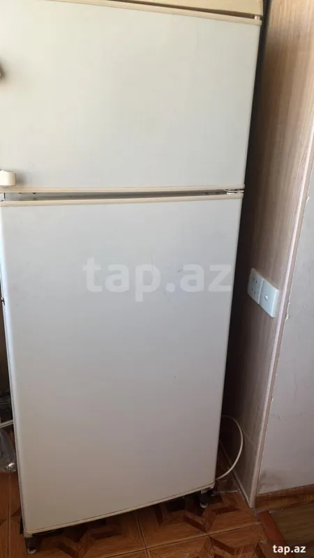 Kirayə verilir 3 otaqlı mənzil 150 m²