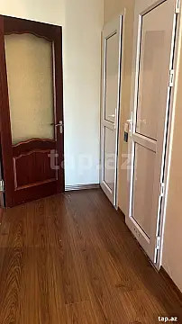 Kirayə verilir 3 otaqlı mənzil 150 m²