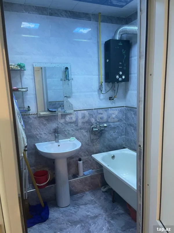 Satılır 2 otaqlı mənzil 75 m²