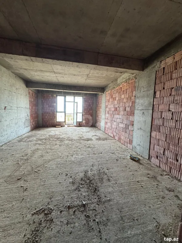 Satılır 3 otaqlı yeni tikili 157.4 m²