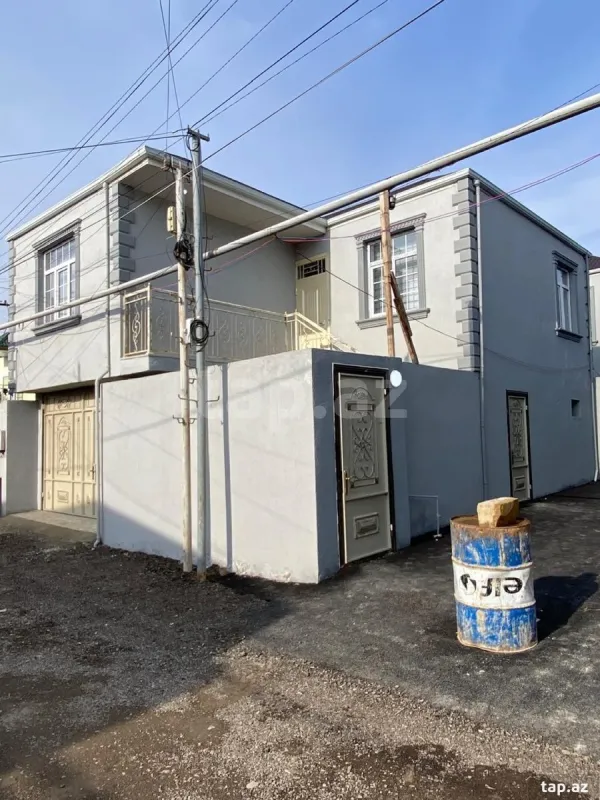 Satılır 4 otaqlı həyət evi 130 m²