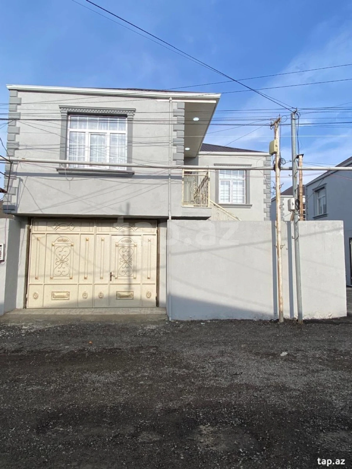 Satılır 4 otaqlı həyət evi 130 m²