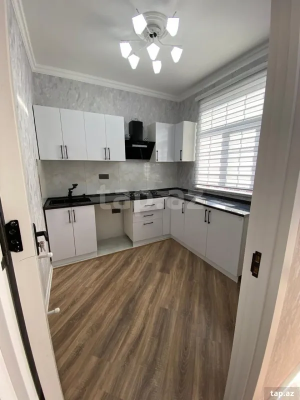 Satılır 4 otaqlı həyət evi 130 m²