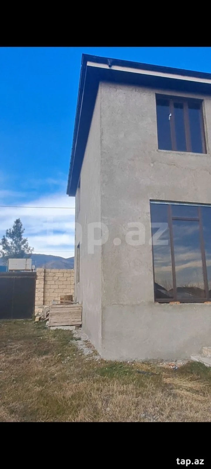 Satılır 5 otaqlı həyət evi