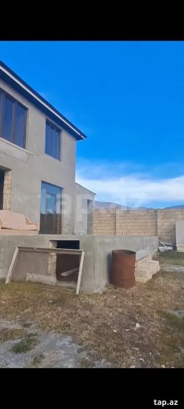 Satılır 5 otaqlı həyət evi