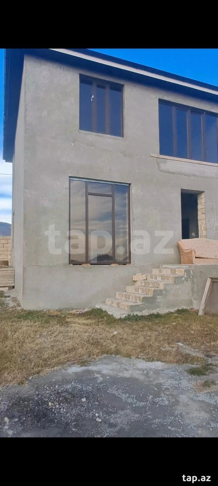 Satılır 5 otaqlı həyət evi