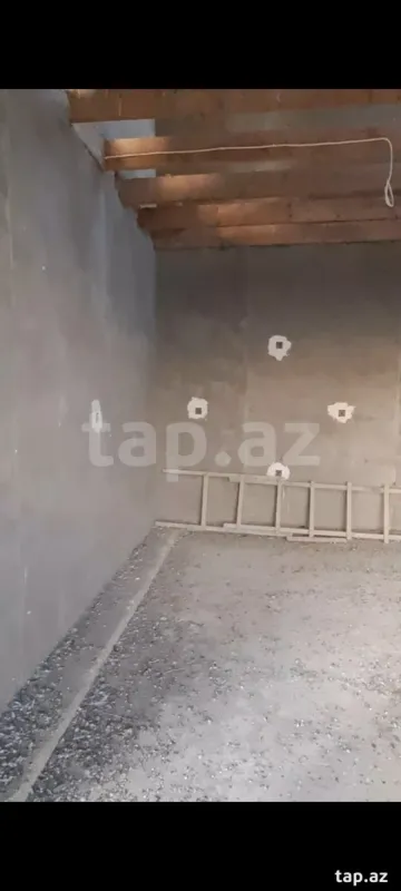 Satılır 5 otaqlı həyət evi