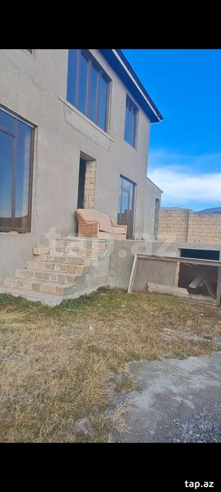 Satılır 5 otaqlı həyət evi