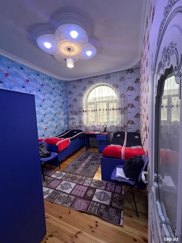 Satılır 4 otaqlı həyət evi