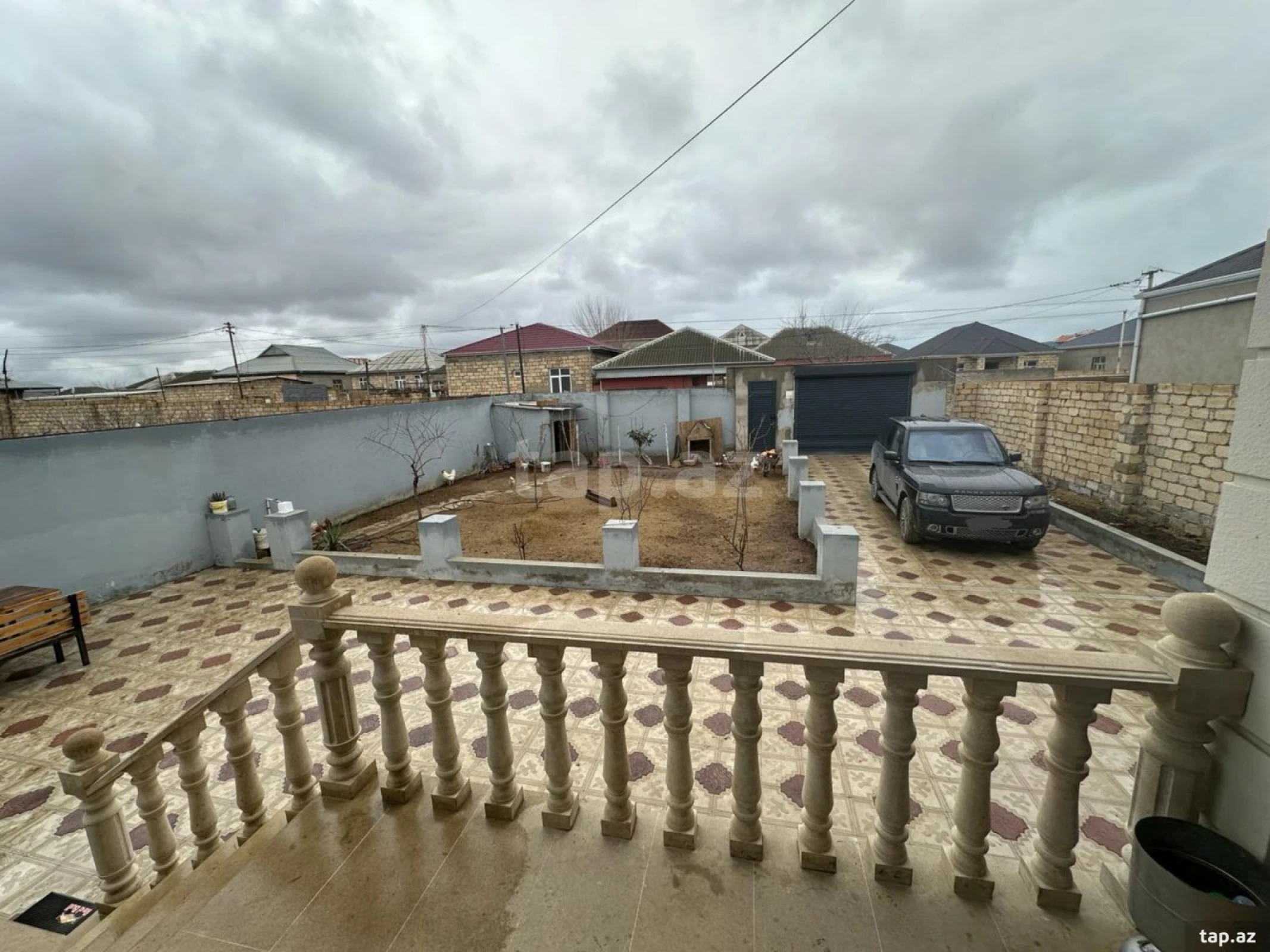 Satılır 4 otaqlı həyət evi