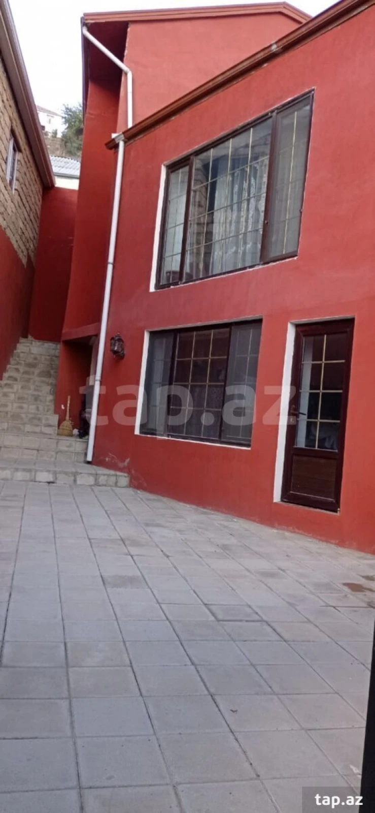 Satılır 5 otaqlı həyət evi