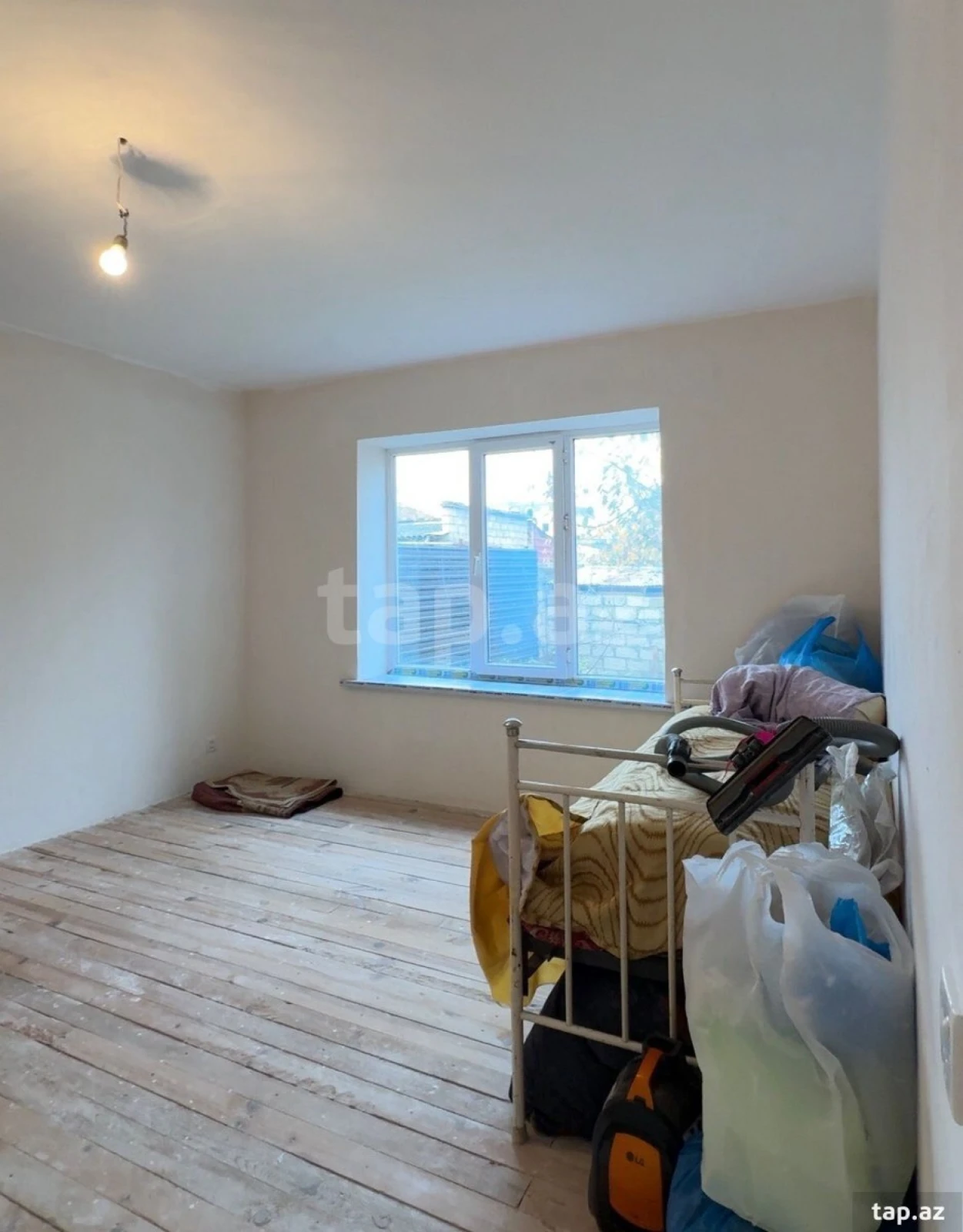 Satılır 3 otaqlı həyət evi