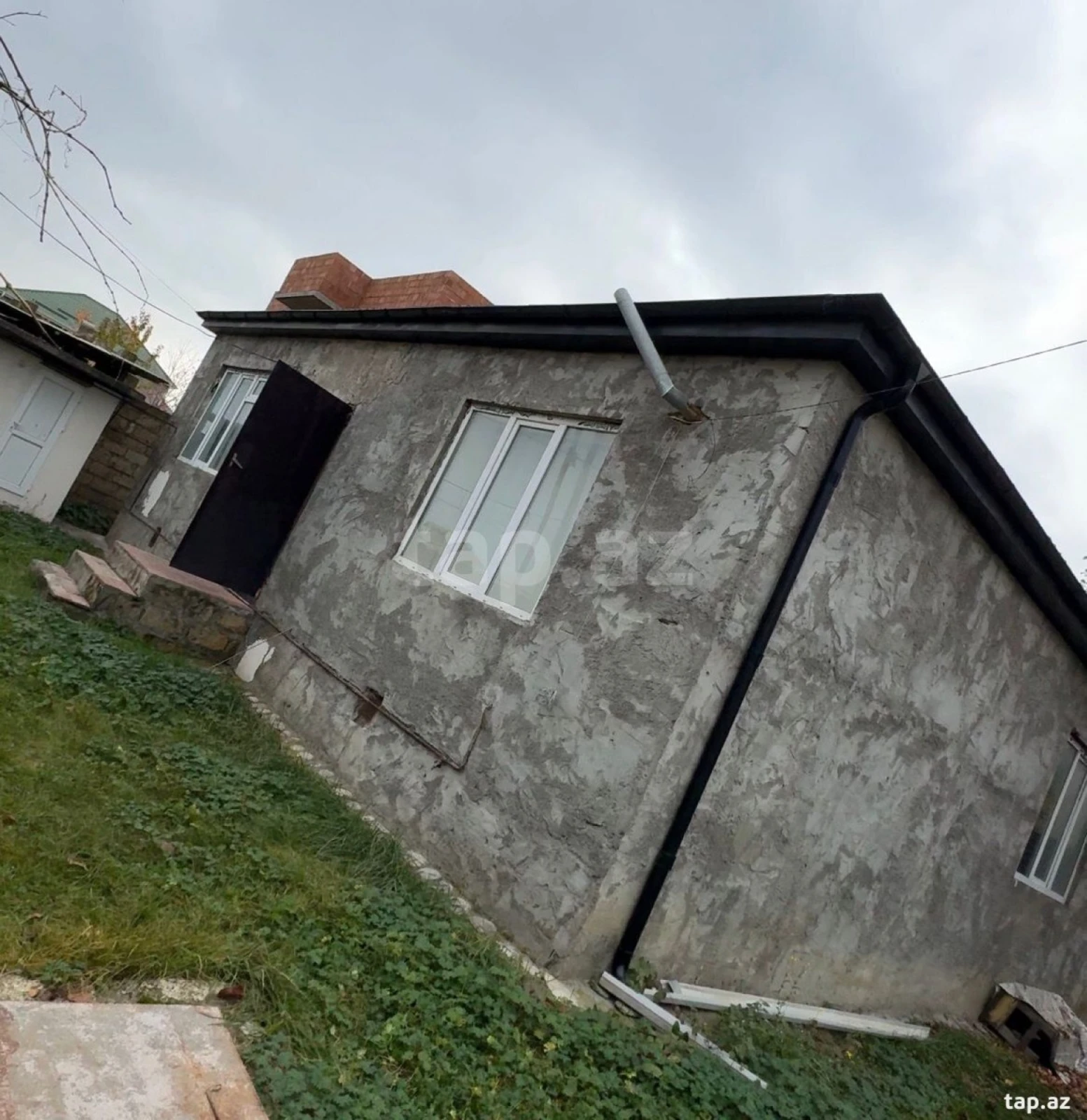 Satılır 3 otaqlı həyət evi