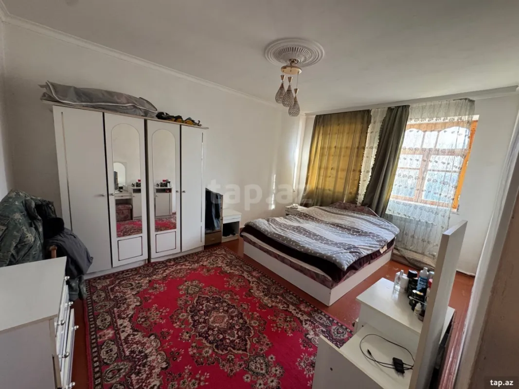 Satılır 3 otaqlı həyət evi