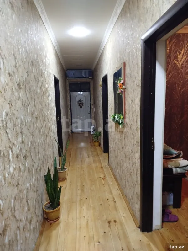 Satılır 5 otaqlı həyət evi