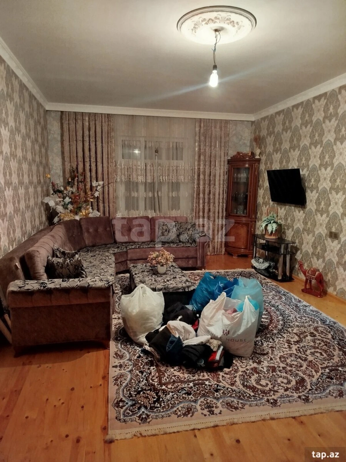 Satılır 5 otaqlı həyət evi