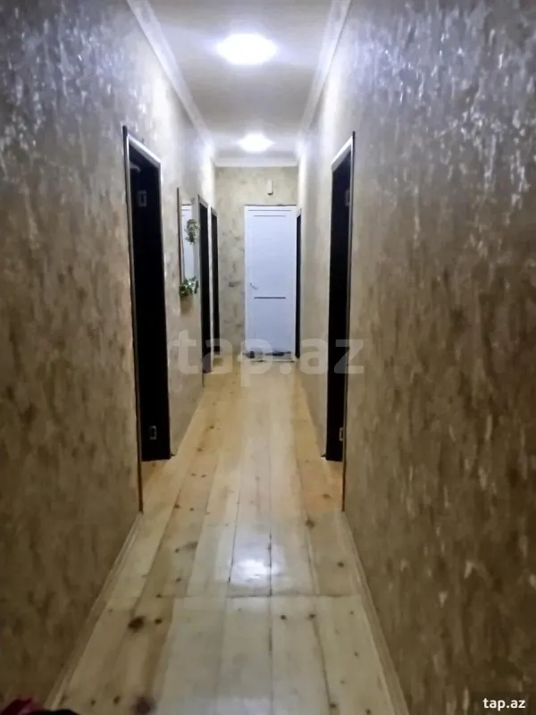 Satılır 5 otaqlı həyət evi