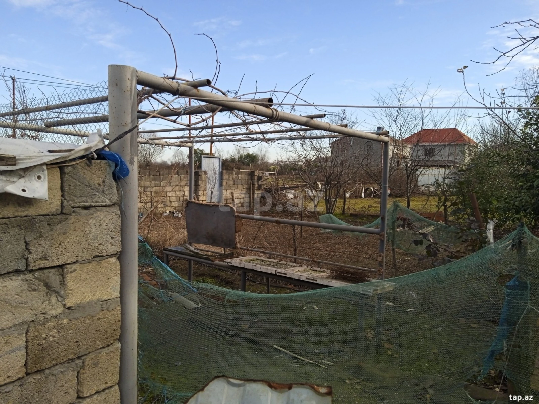 Satılır 3 otaqlı həyət evi