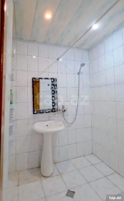 Satılır 2 otaqlı mənzil 58 m²