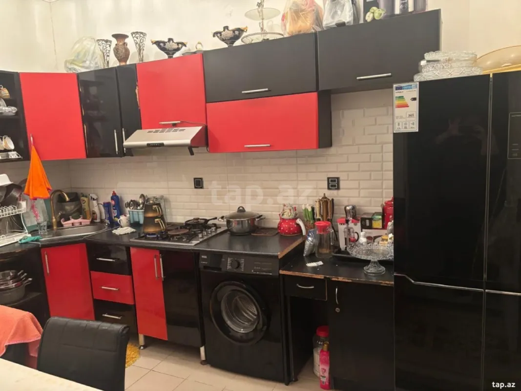 Satılır 4 otaqlı həyət evi