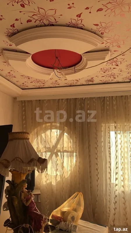 Satılır 4 otaqlı həyət evi